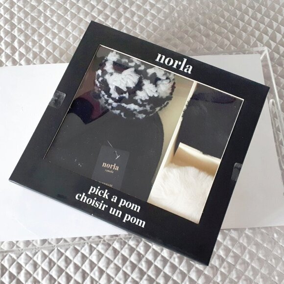 NIB / NWT Norla black beanie hat toque 3 pom pom box set - Picture 4 of 5